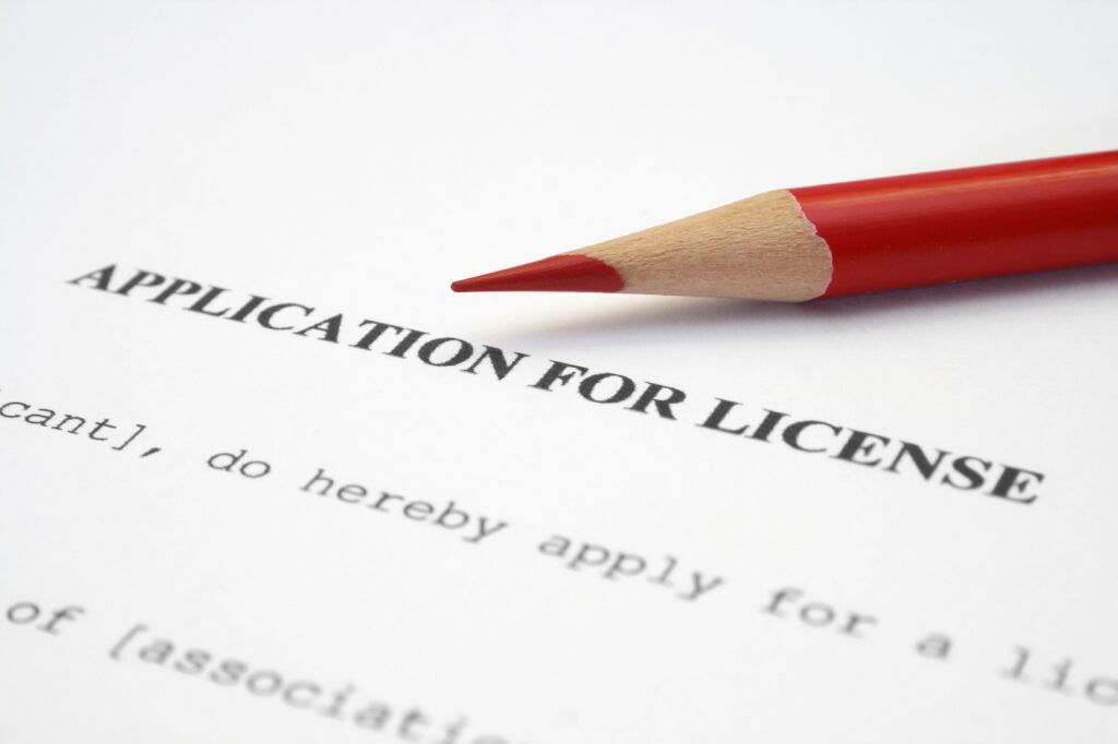 How to Get a Liquor License in Florida [in 2023] Beverage License